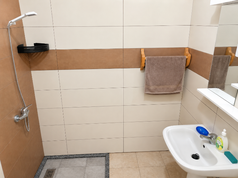 cabine de douche  appartement F3 Tigzirt