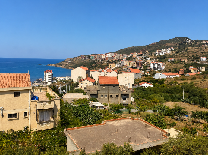 Vue sur mer  appartement F3 Tigzirt